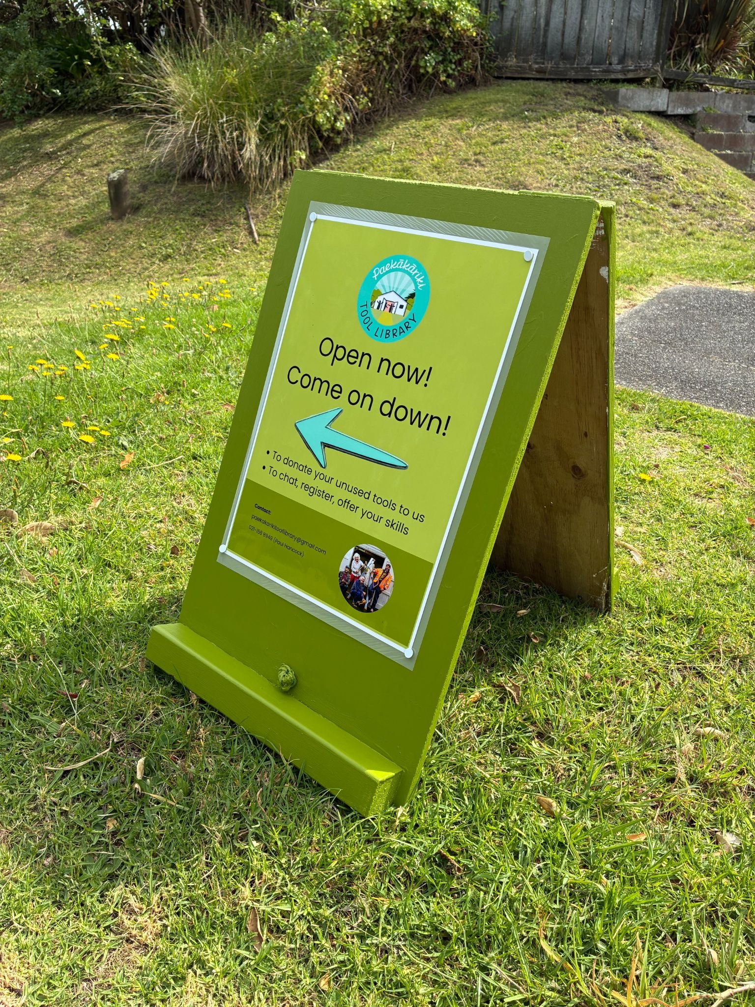 Paekākāriki Tool Library sign
